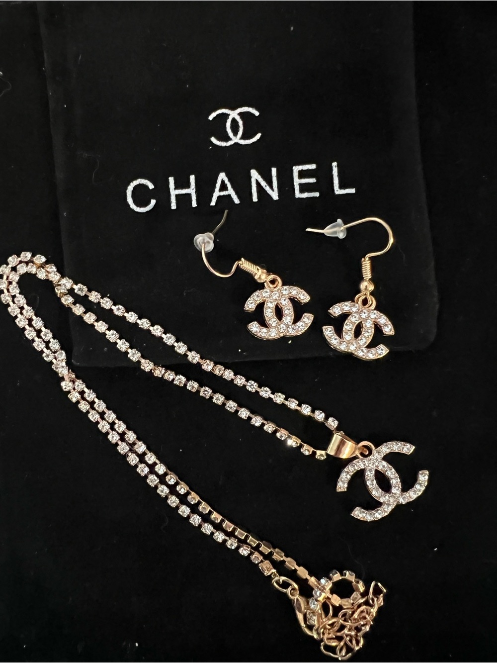 CHANEL Gold and Clear Crystal CC Pendant Necklace with Dangle Earrings - Picture 9 of 12